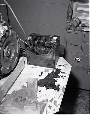 BATTERY EXPLOSION IN TEST CELL - NARA - 17443202