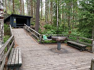 Seelammi lean-to and firepit 2