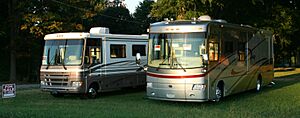 2008-09-02 Two RVs for sale by owner (cropped)