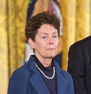 Tam O'Shaughnessy accepting award for Sally Ride