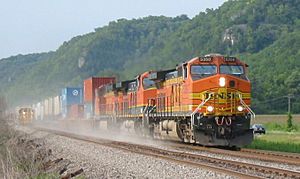 BNSF 5350 20040808 Prairie du Chien WI