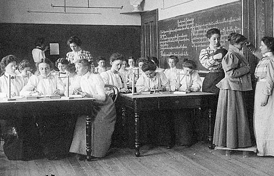 Group of young women studying static electricity in normal school, Washington, D.C. Frances Benjamin Johnston, photograp