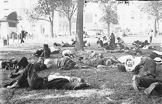 Battery Park on hot day. Bain News Service, between 1910 and 1915. Prints & Photographs Division, Library of Congress.