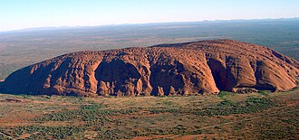 2007 aerial view of Uluru